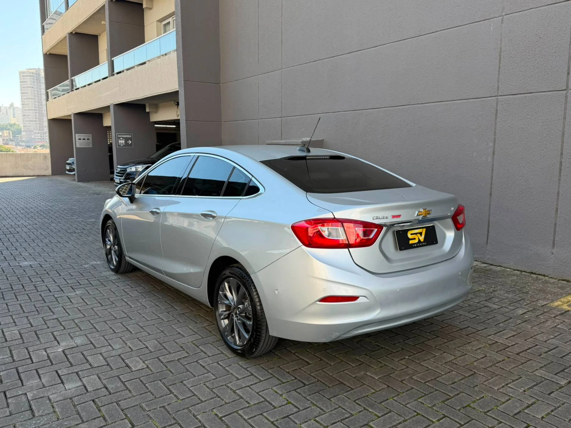 CHEVROLET CRUZE