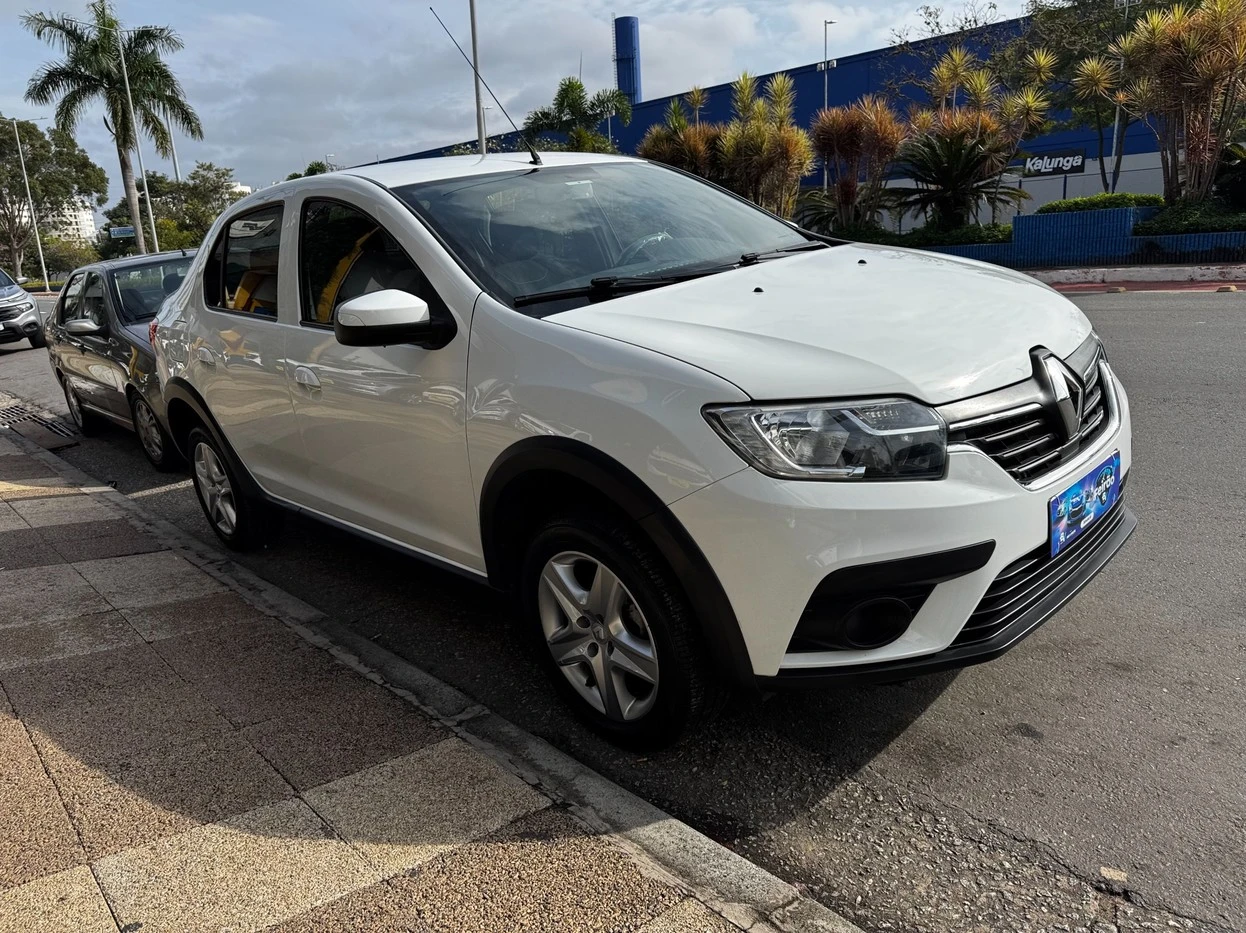 RENAULT LOGAN