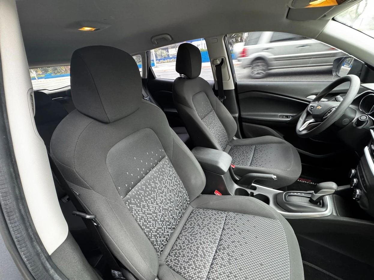 CHEVROLET TRACKER