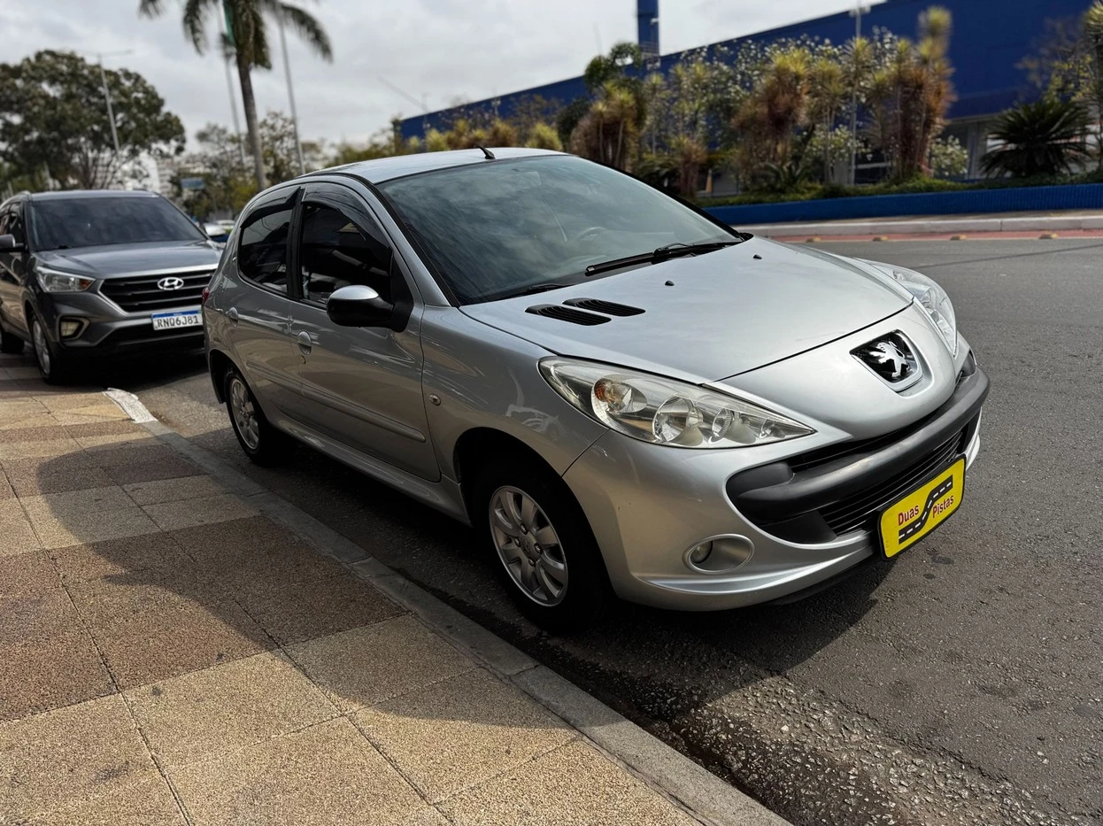 PEUGEOT 207