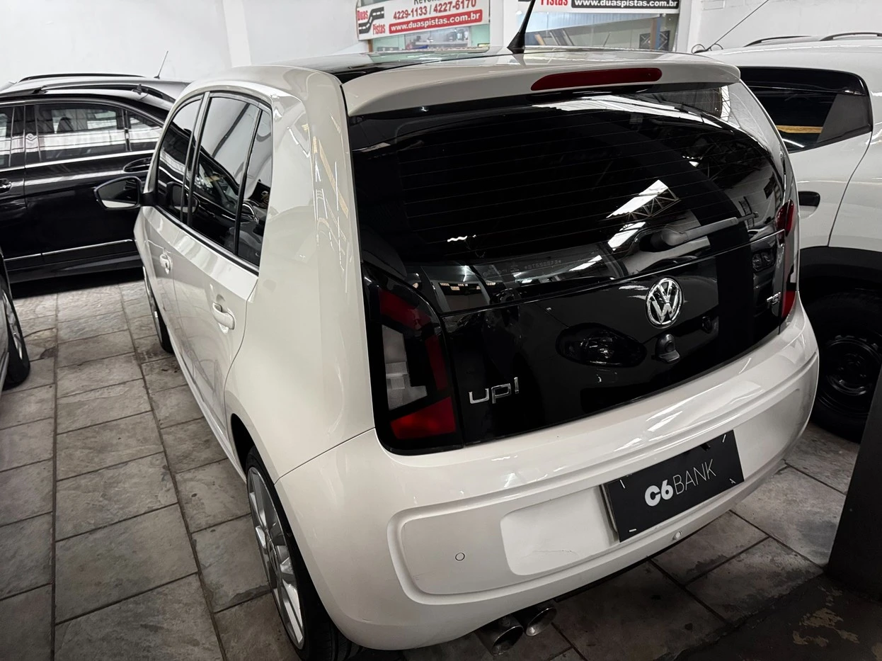 VOLKSWAGEN UP