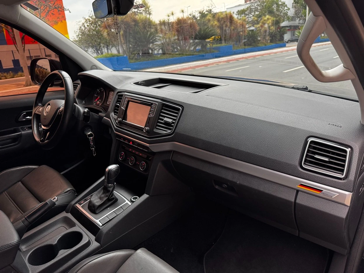 VOLKSWAGEN AMAROK