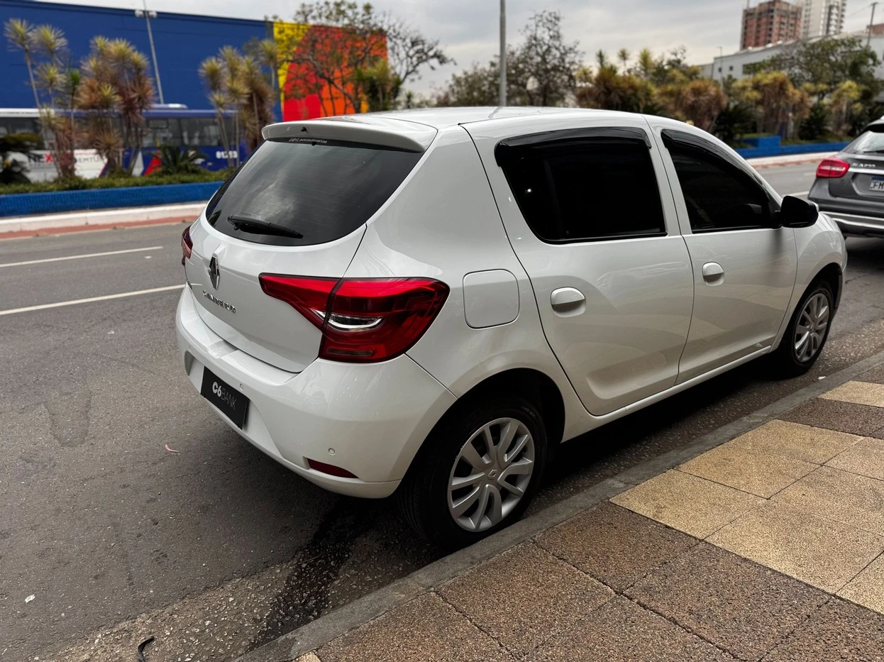 RENAULT SANDERO
