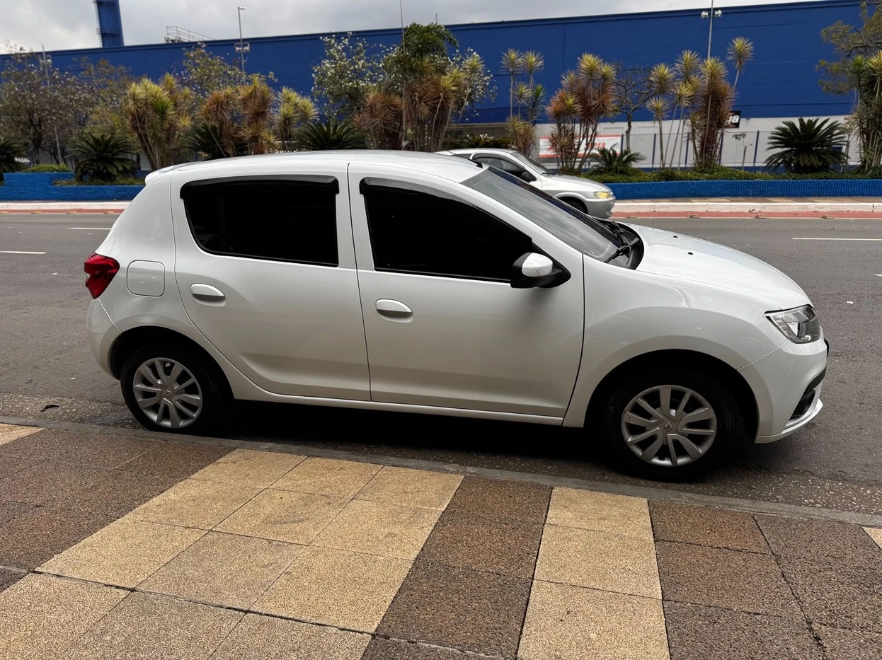 RENAULT SANDERO