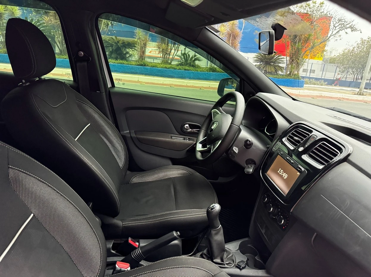 RENAULT SANDERO