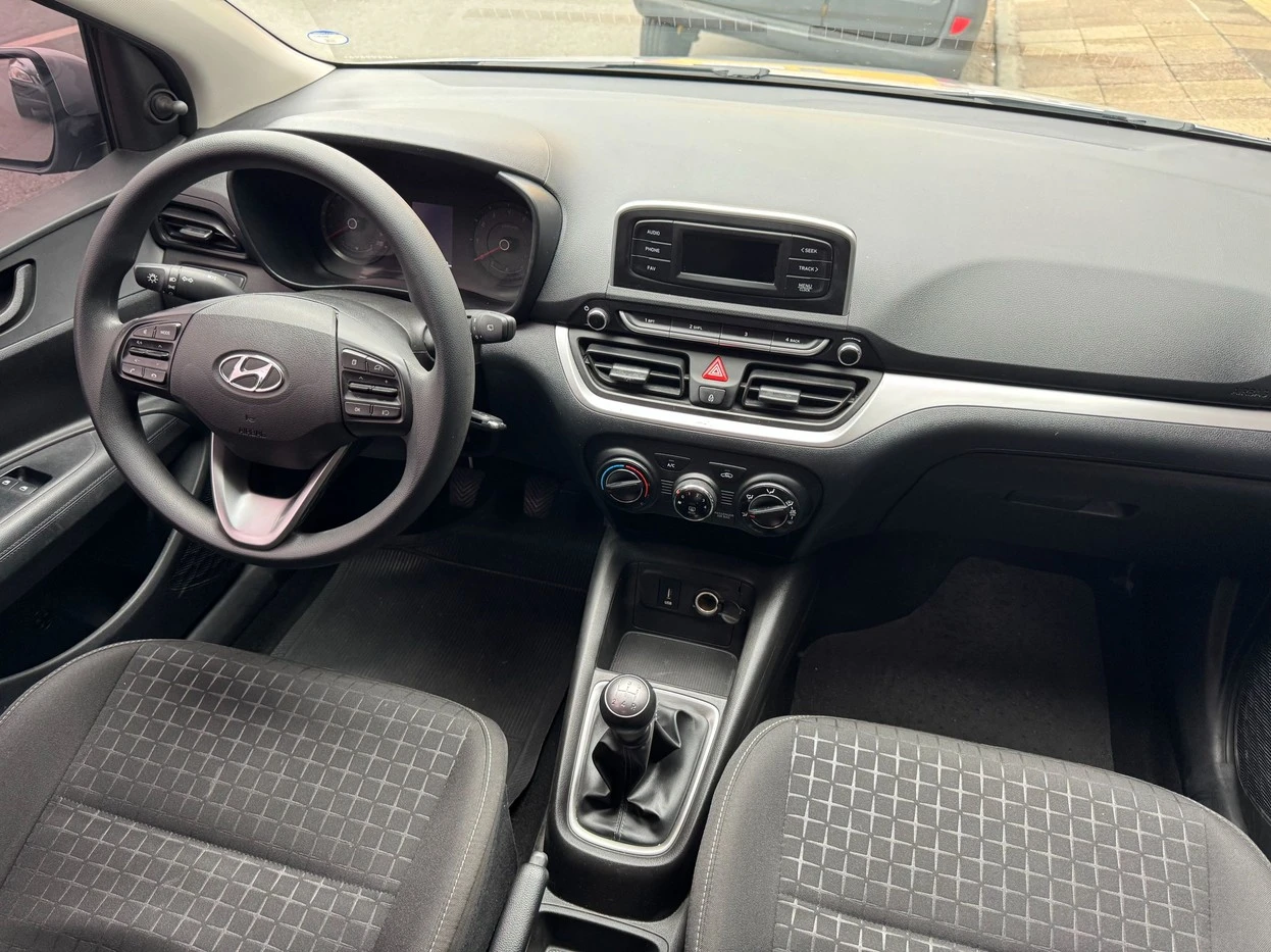 HYUNDAI HB20