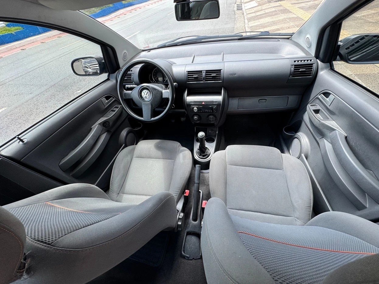 VOLKSWAGEN FOX