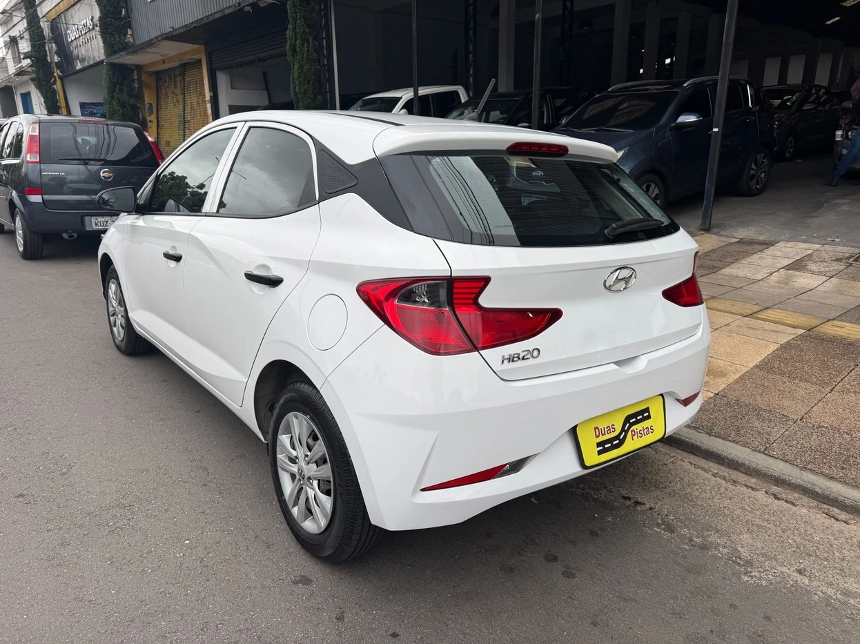 HYUNDAI HB20