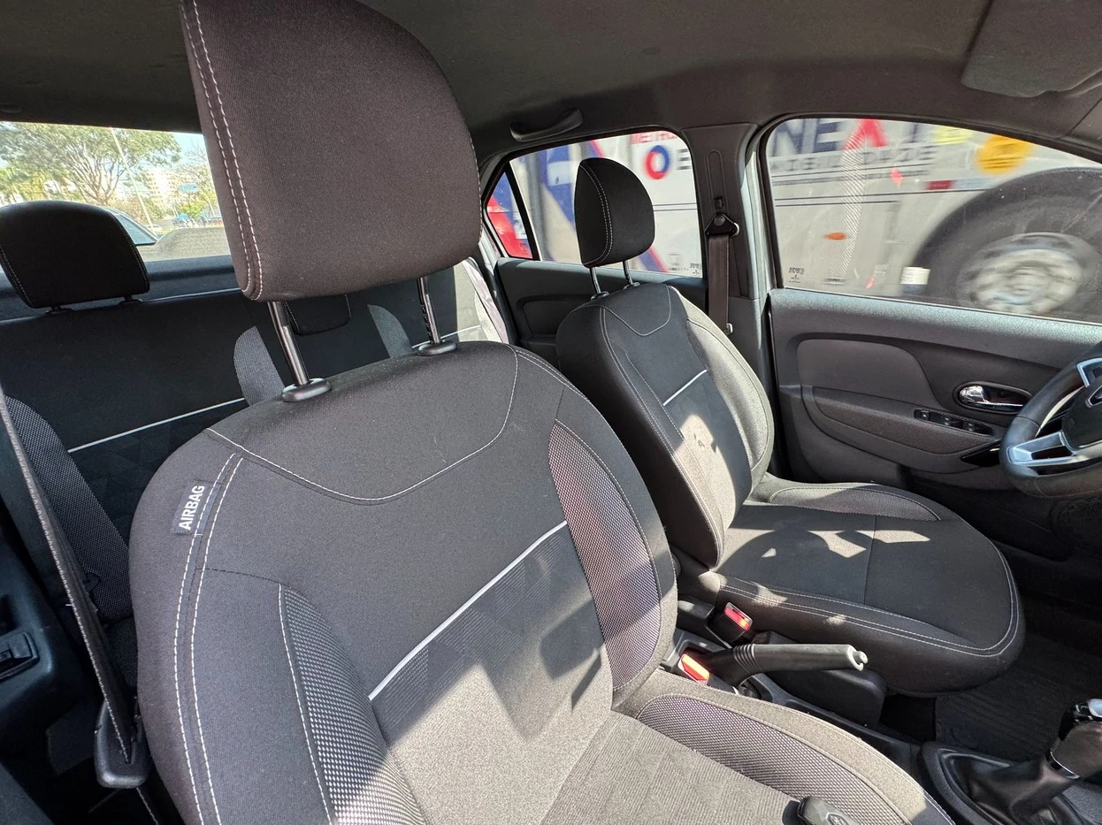 RENAULT LOGAN