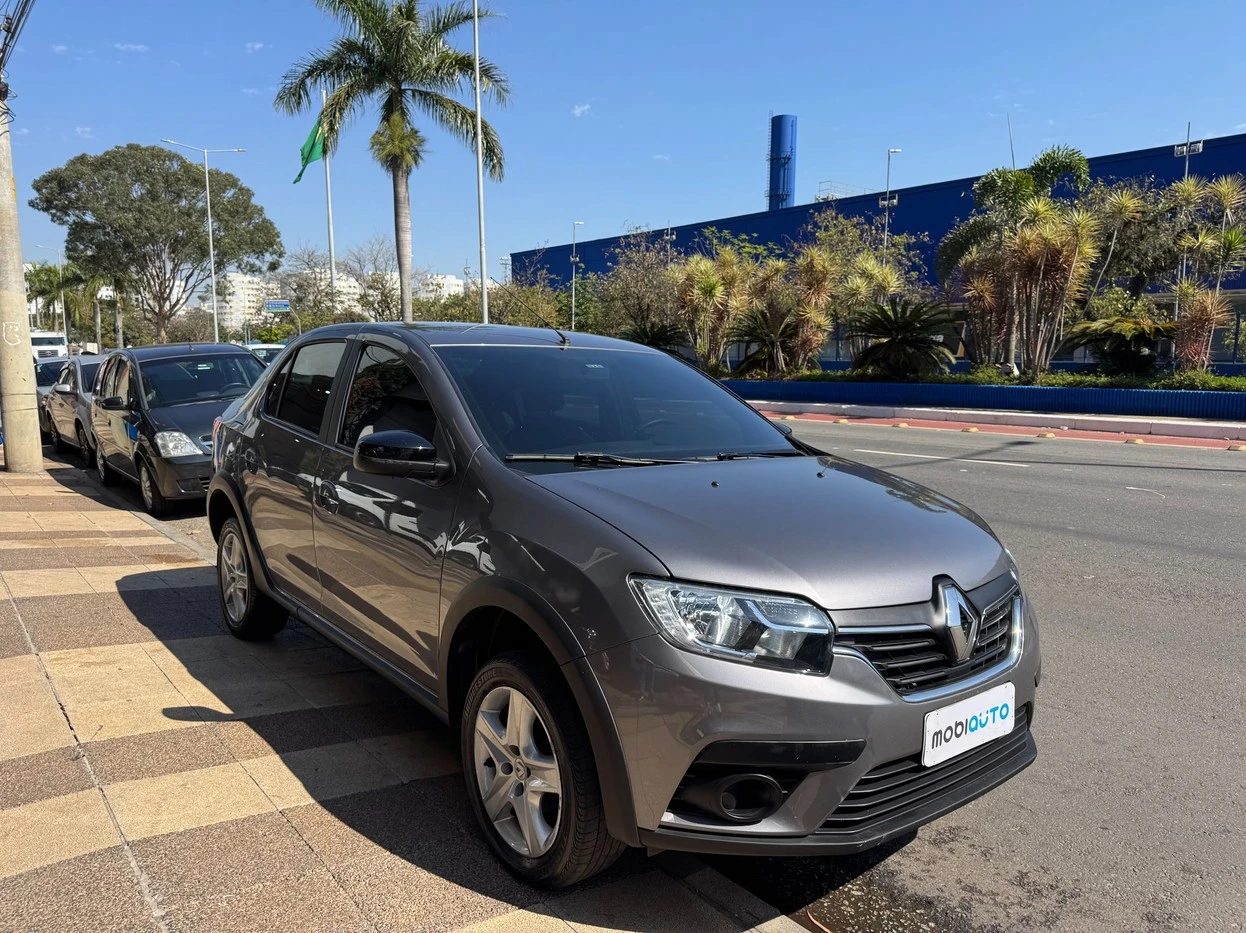 RENAULT LOGAN