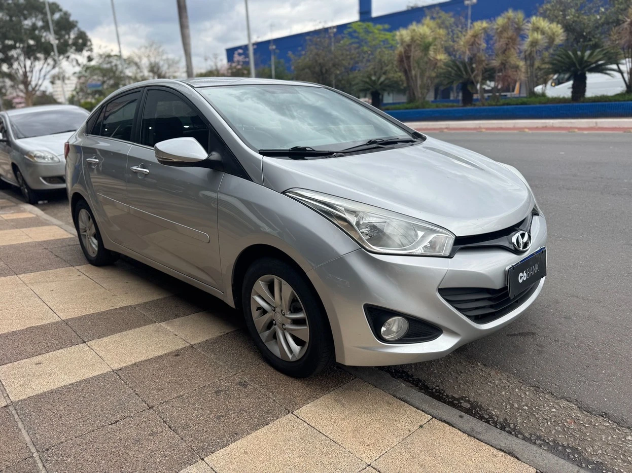 HYUNDAI HB20S
