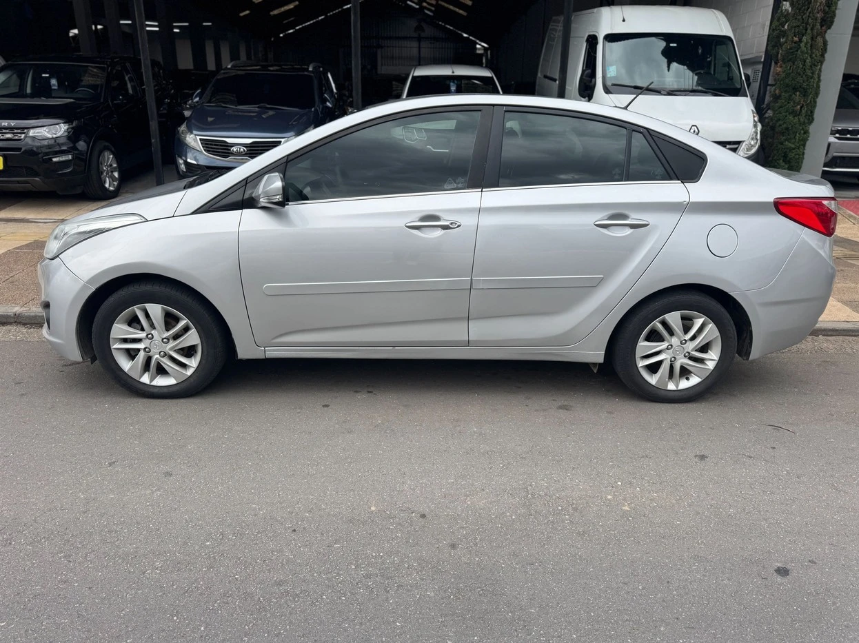 HYUNDAI HB20S