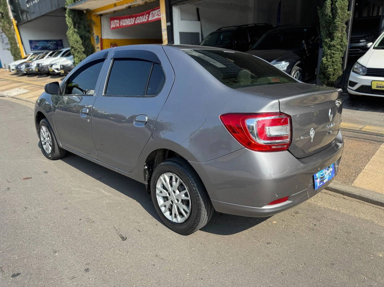 RENAULT LOGAN