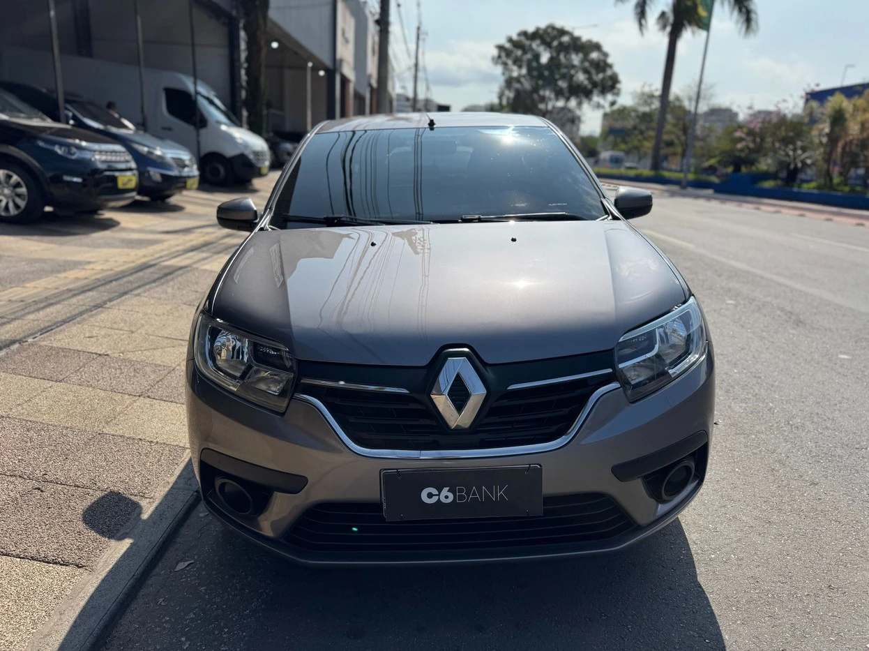 RENAULT LOGAN