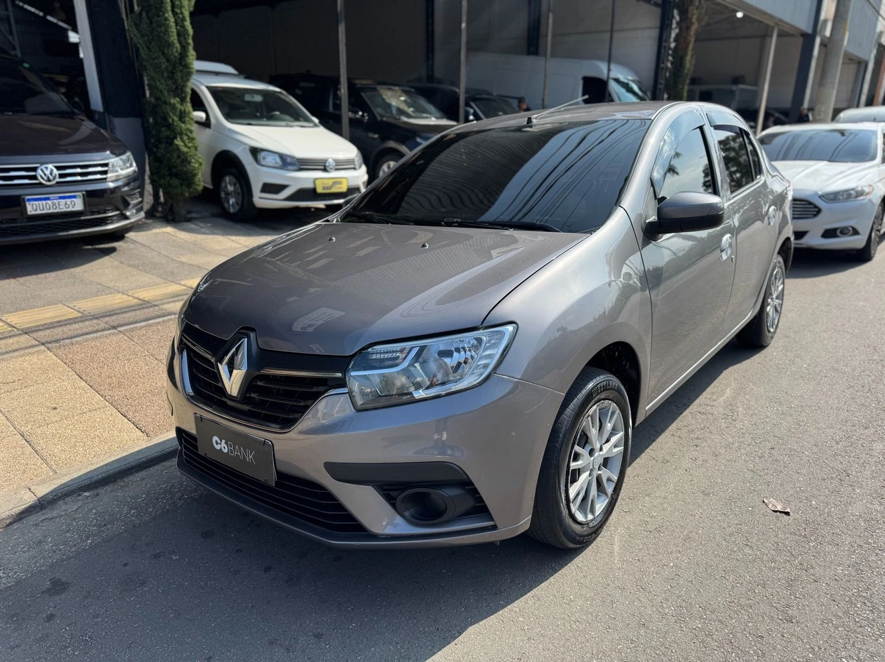 RENAULT LOGAN