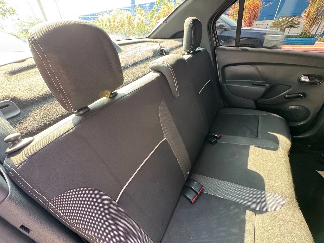 RENAULT LOGAN