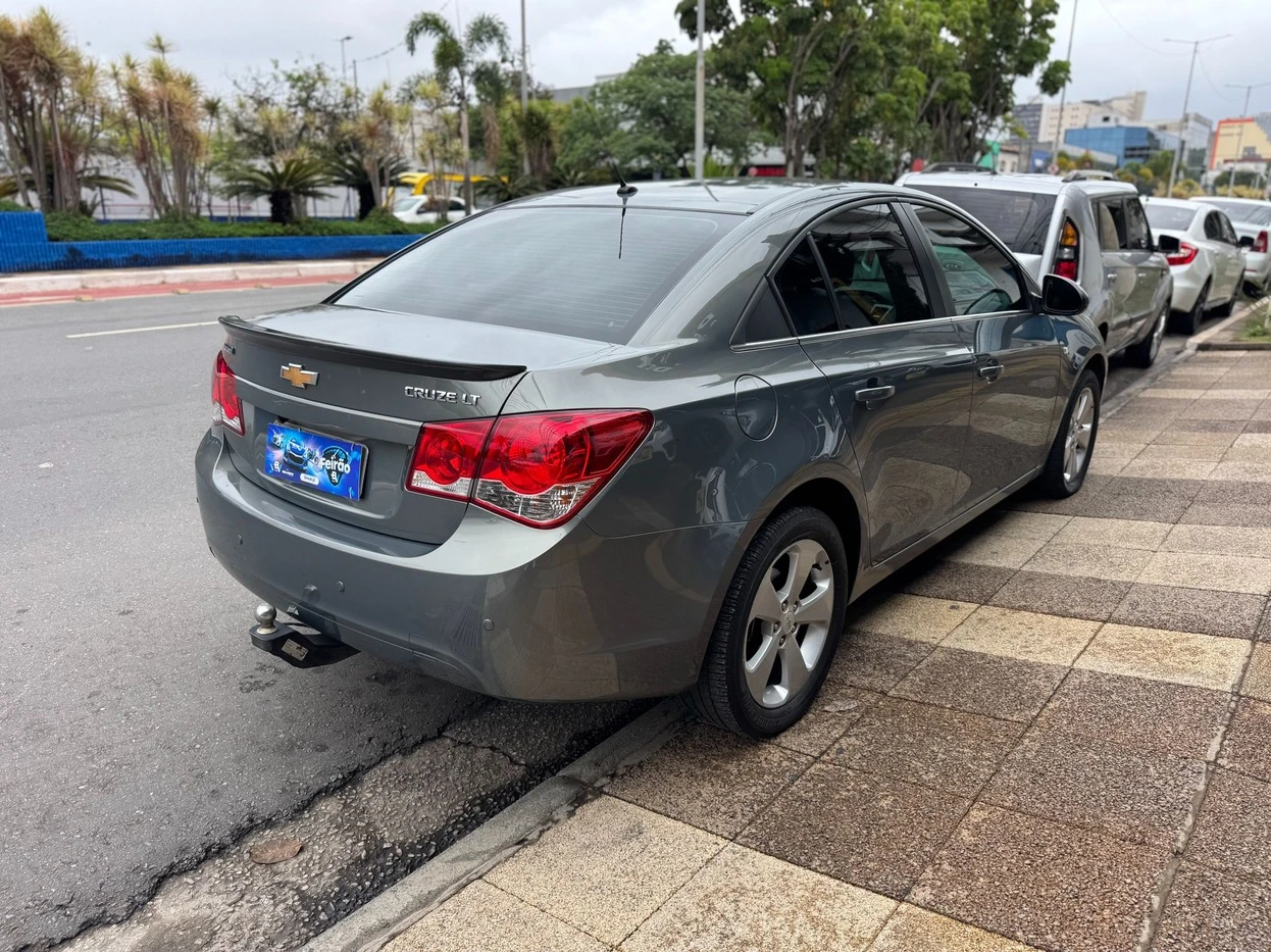 CHEVROLET CRUZE