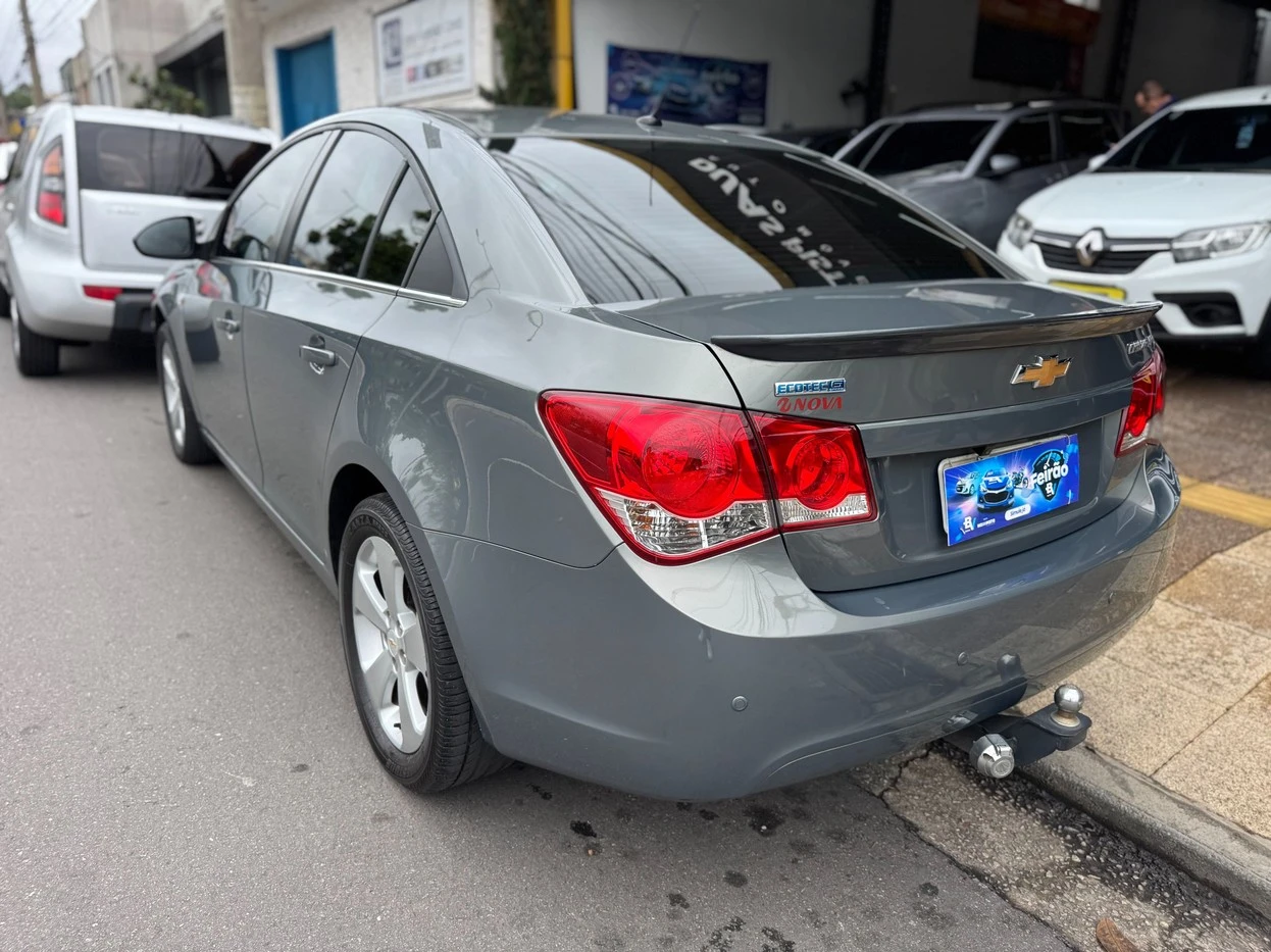 CHEVROLET CRUZE