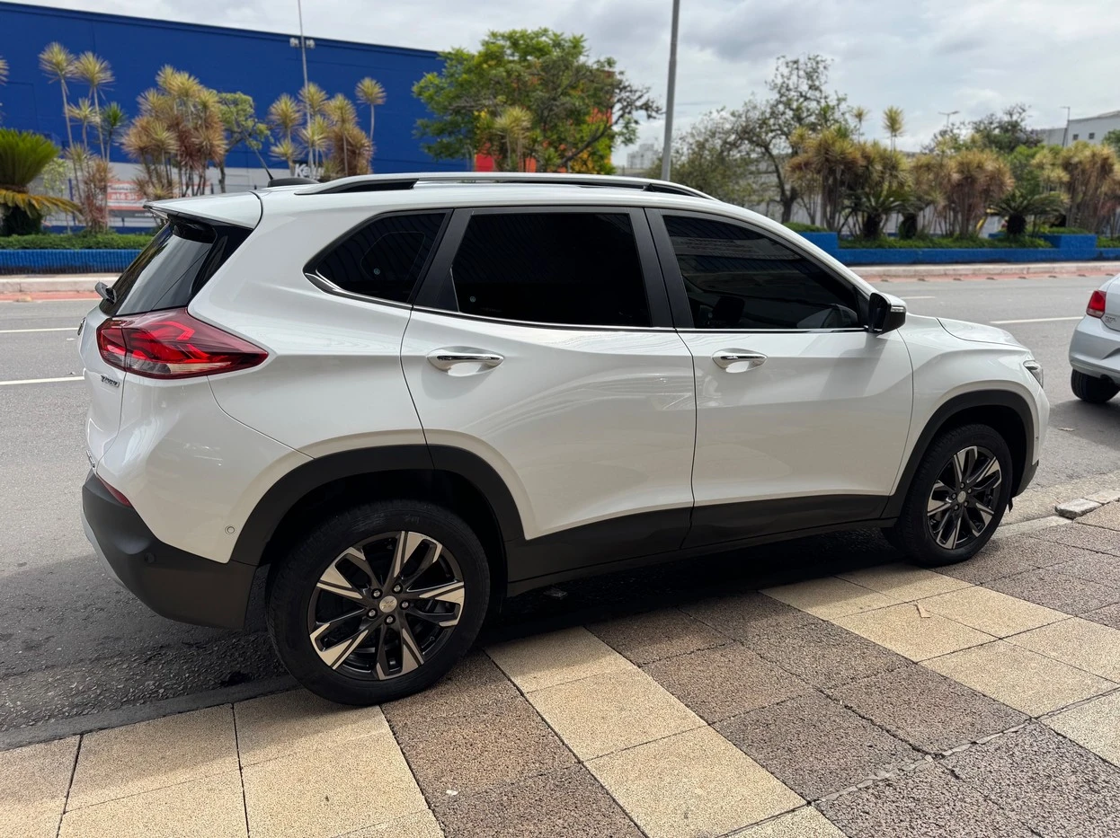 CHEVROLET TRACKER