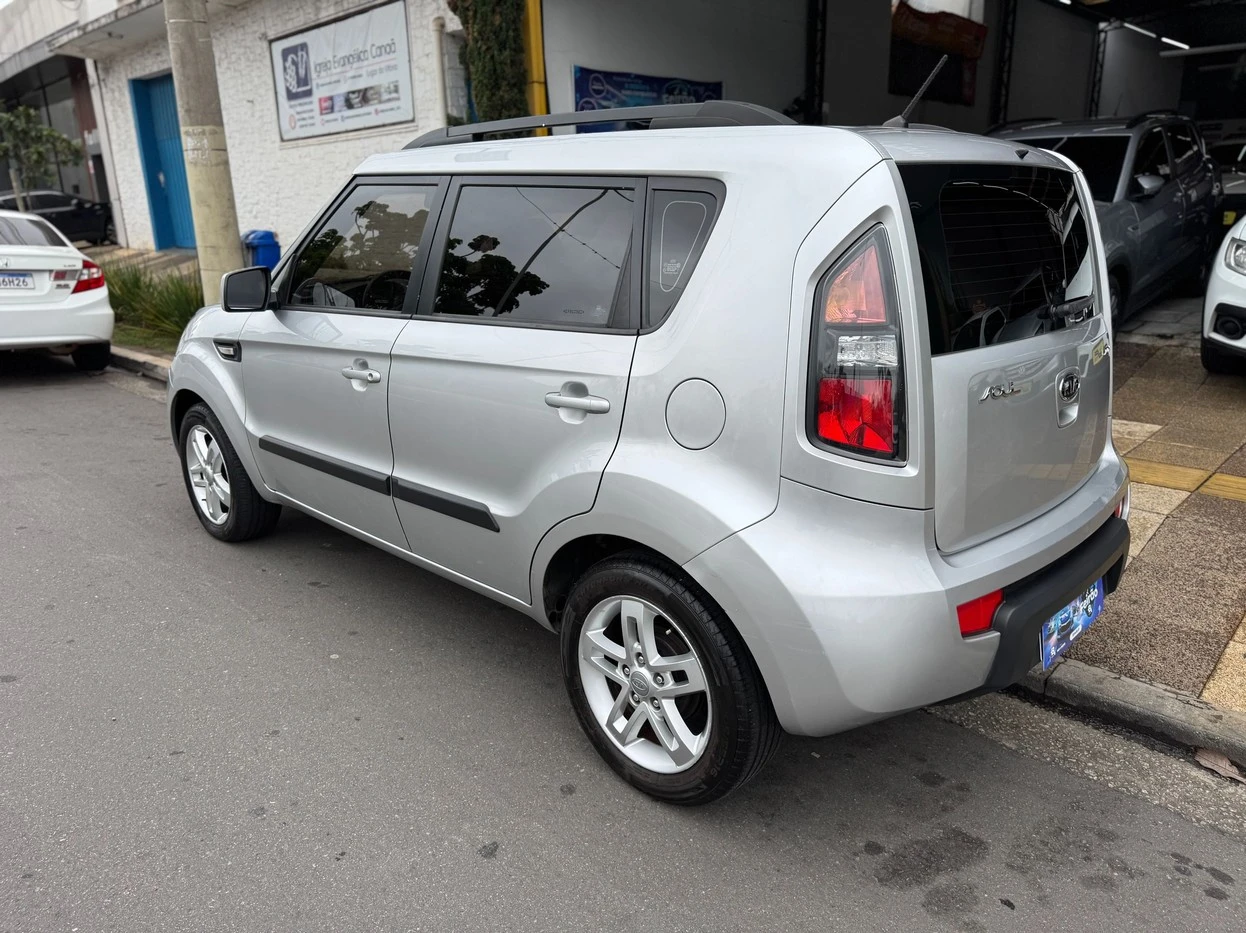 KIA SOUL