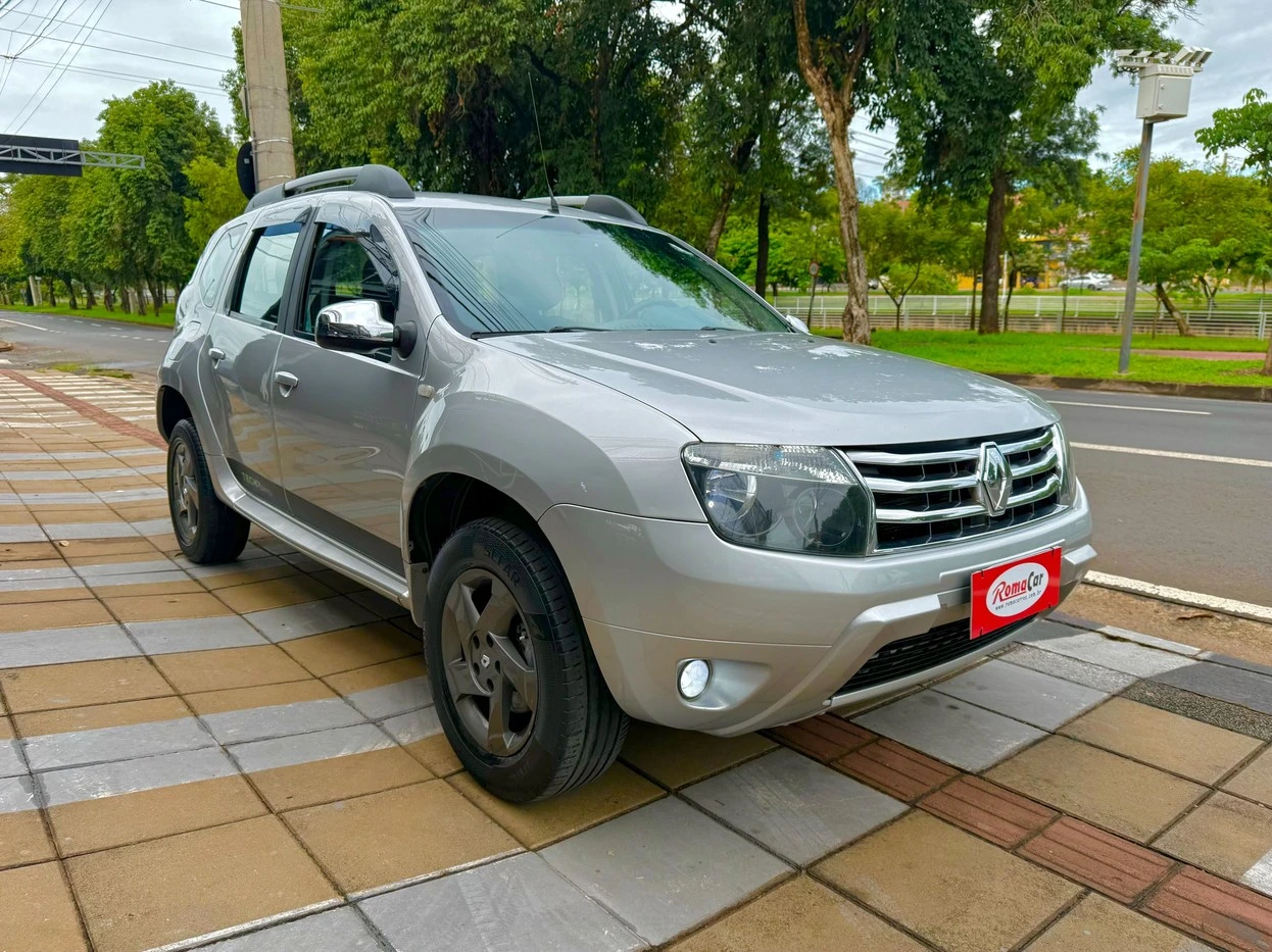 RENAULT DUSTER