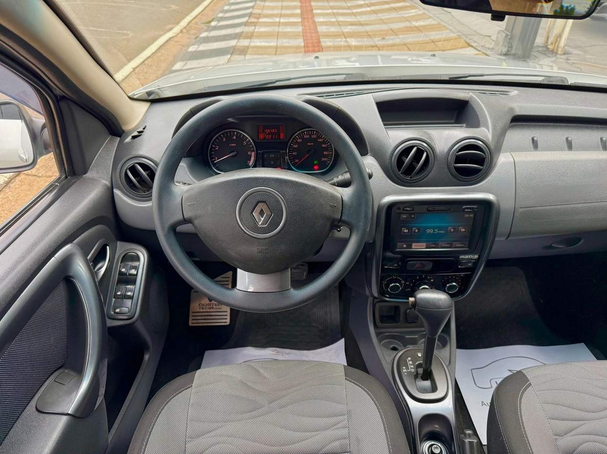 RENAULT DUSTER