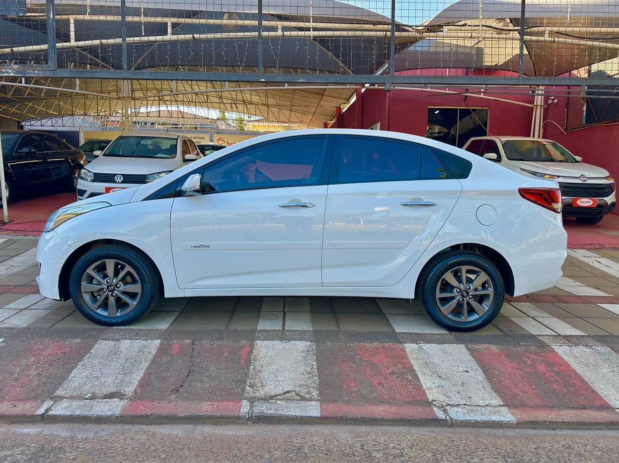 HYUNDAI HB20S