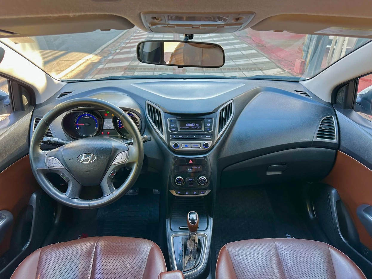 HYUNDAI HB20