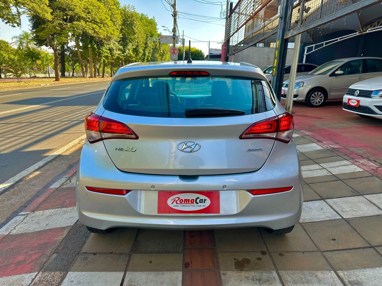 HYUNDAI HB20