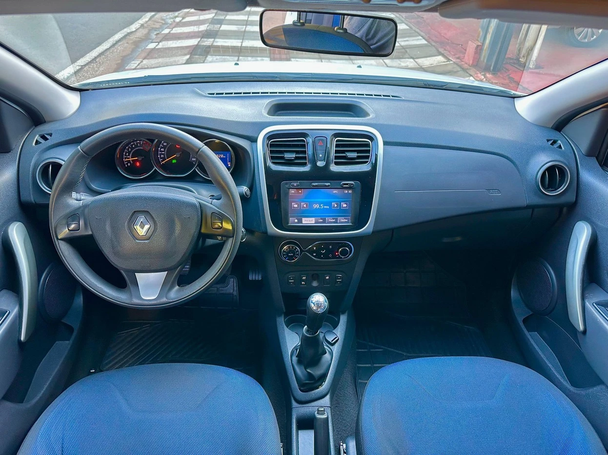 RENAULT SANDERO