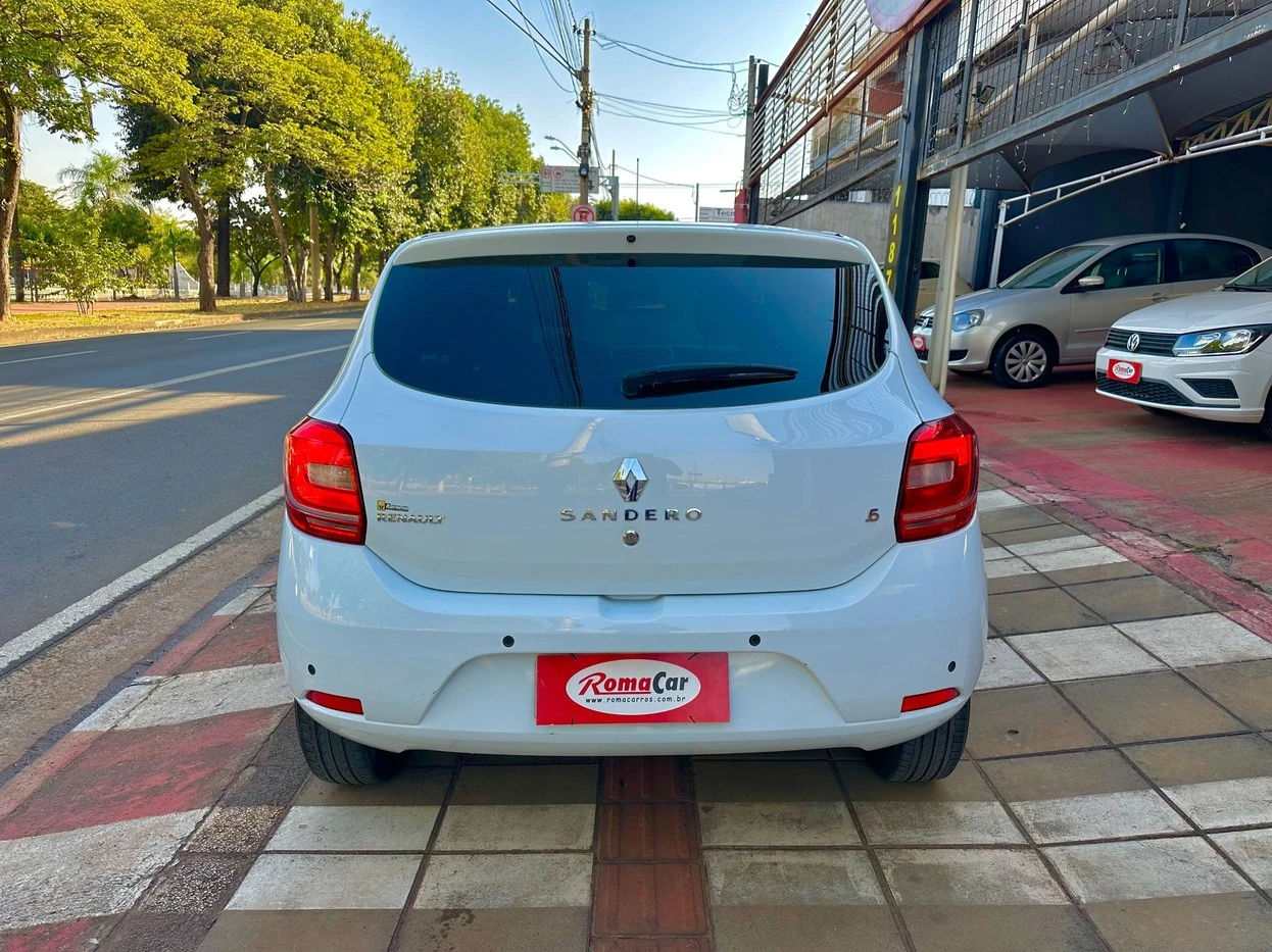 RENAULT SANDERO