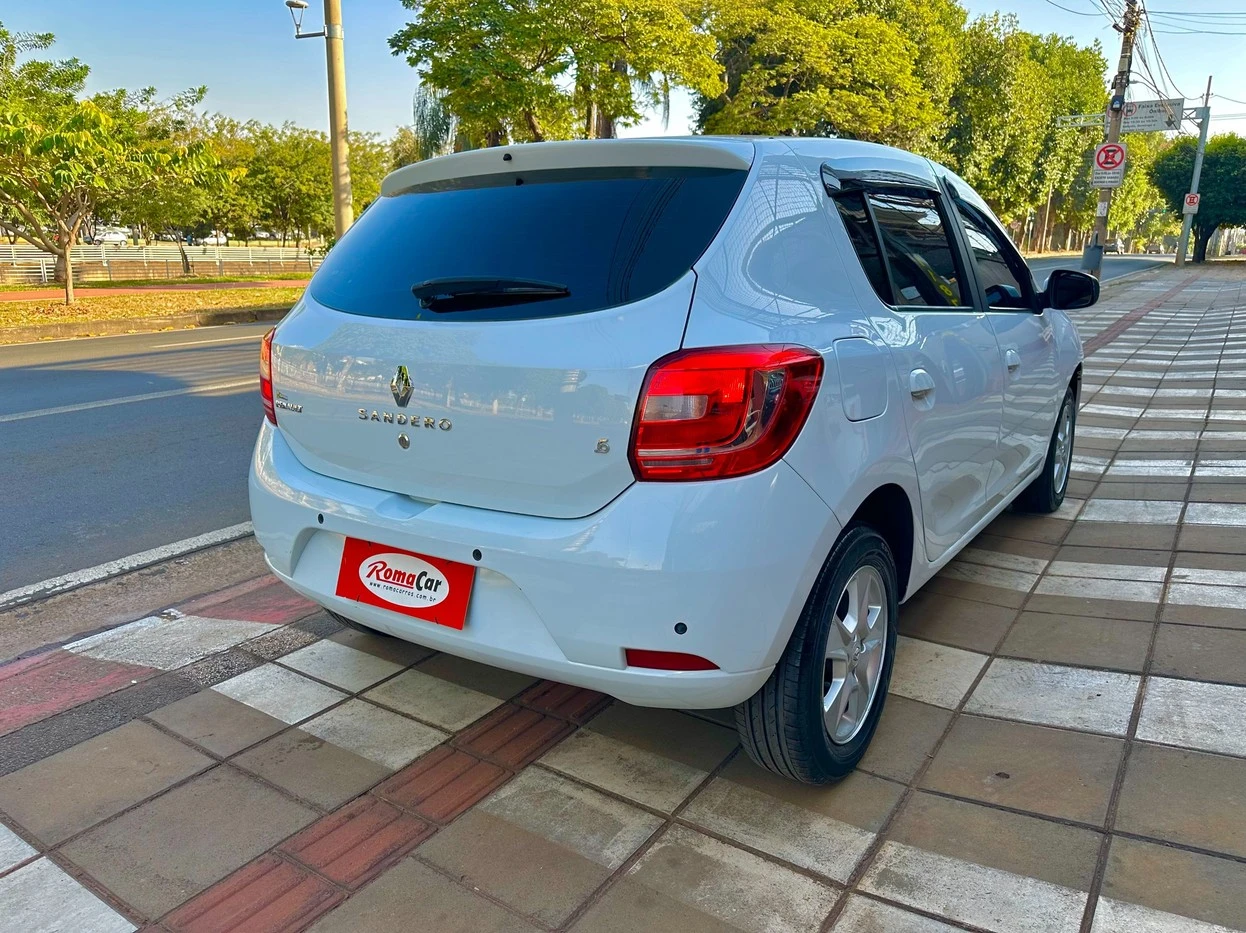 RENAULT SANDERO