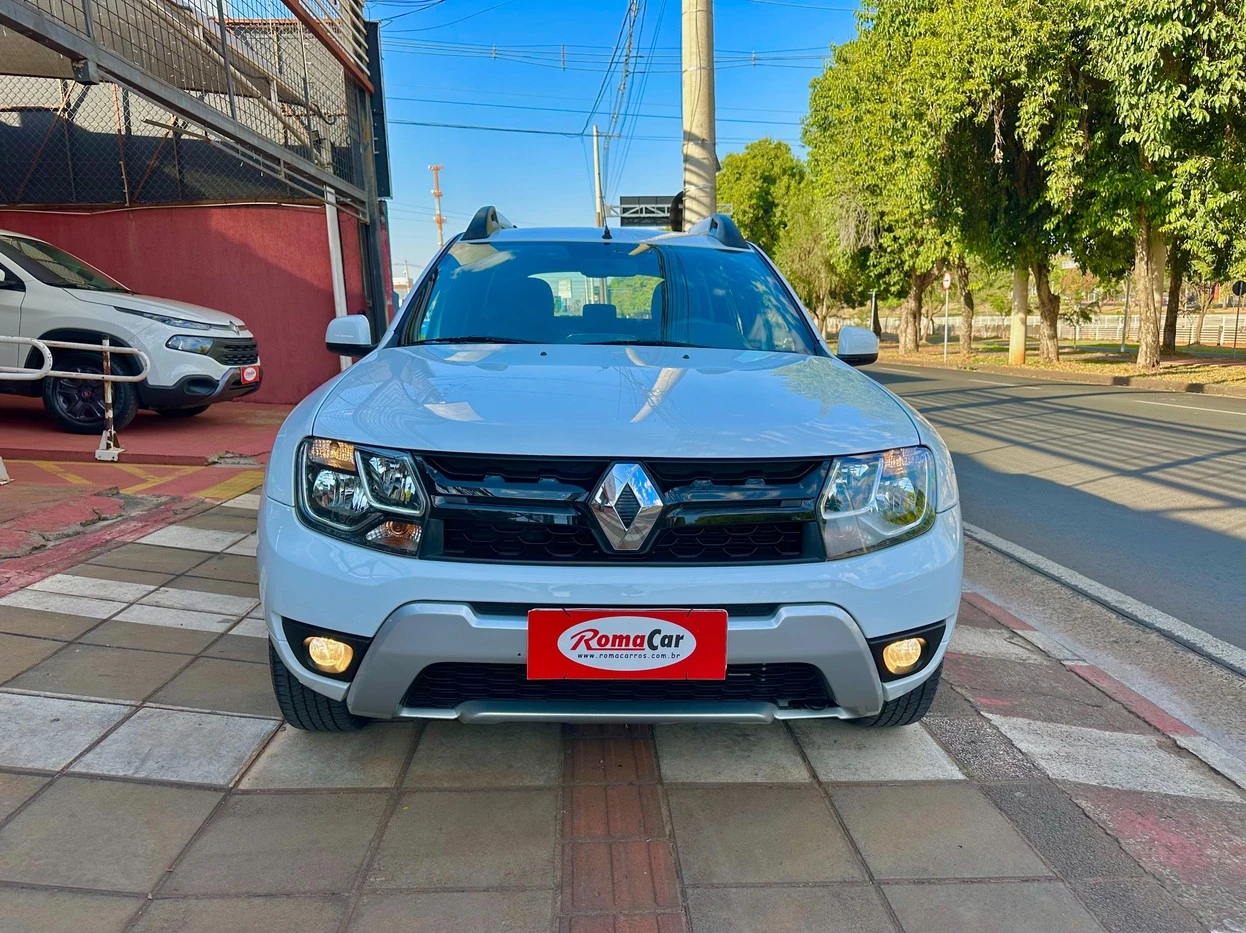 RENAULT DUSTER