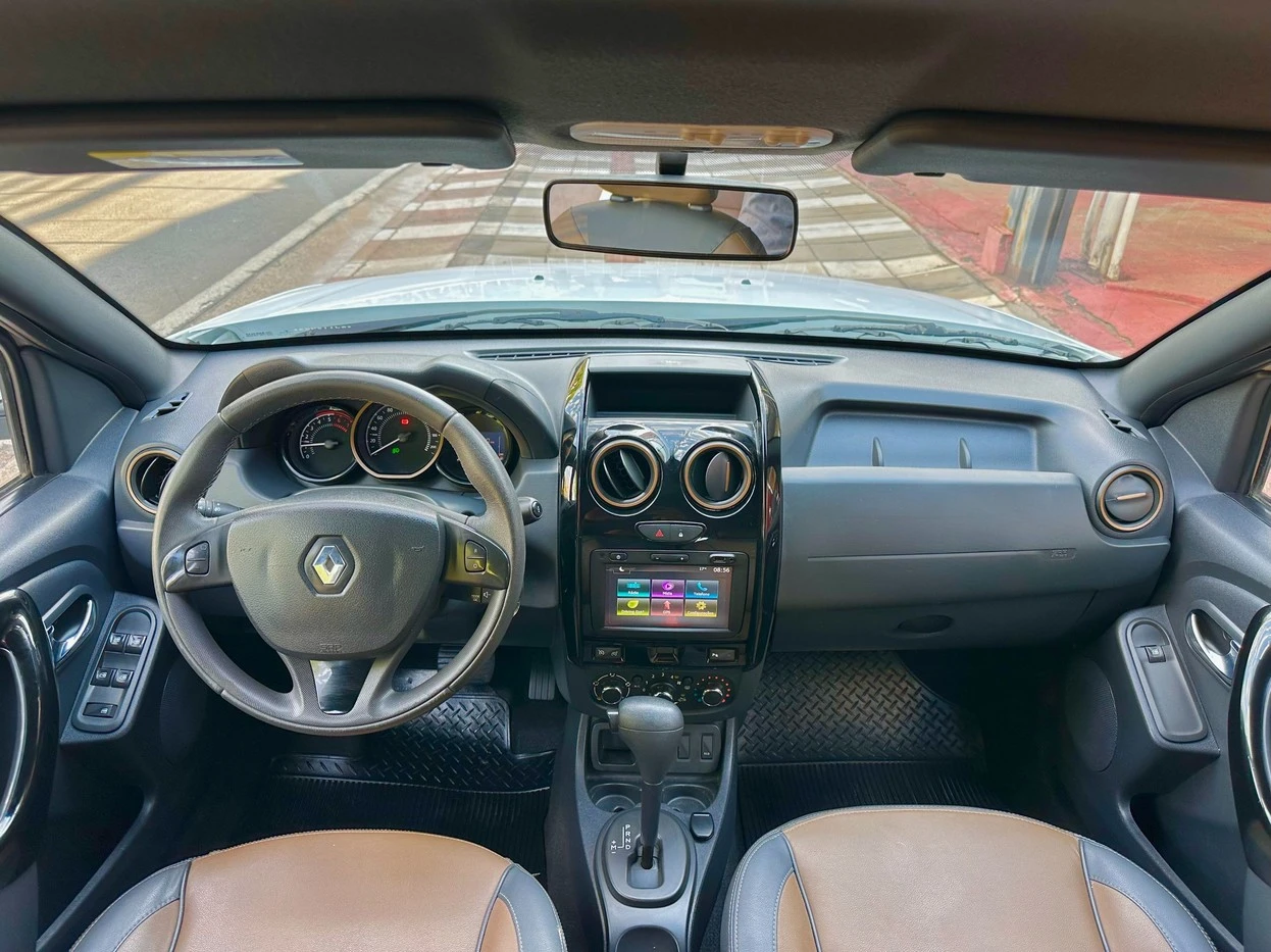 RENAULT DUSTER