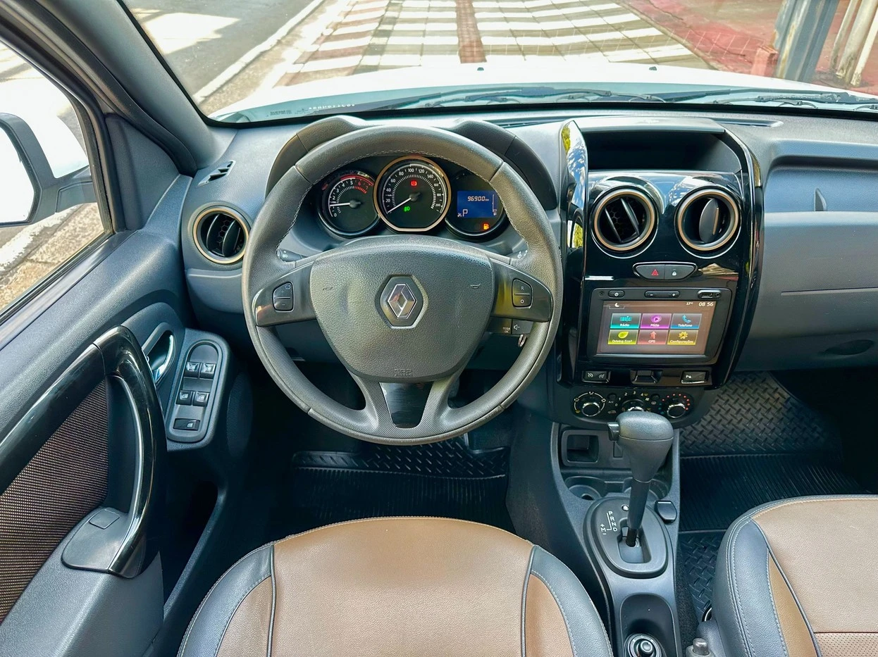 RENAULT DUSTER
