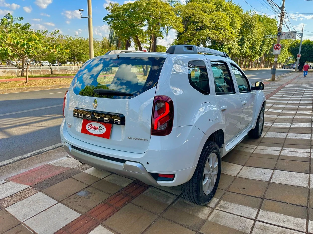 RENAULT DUSTER
