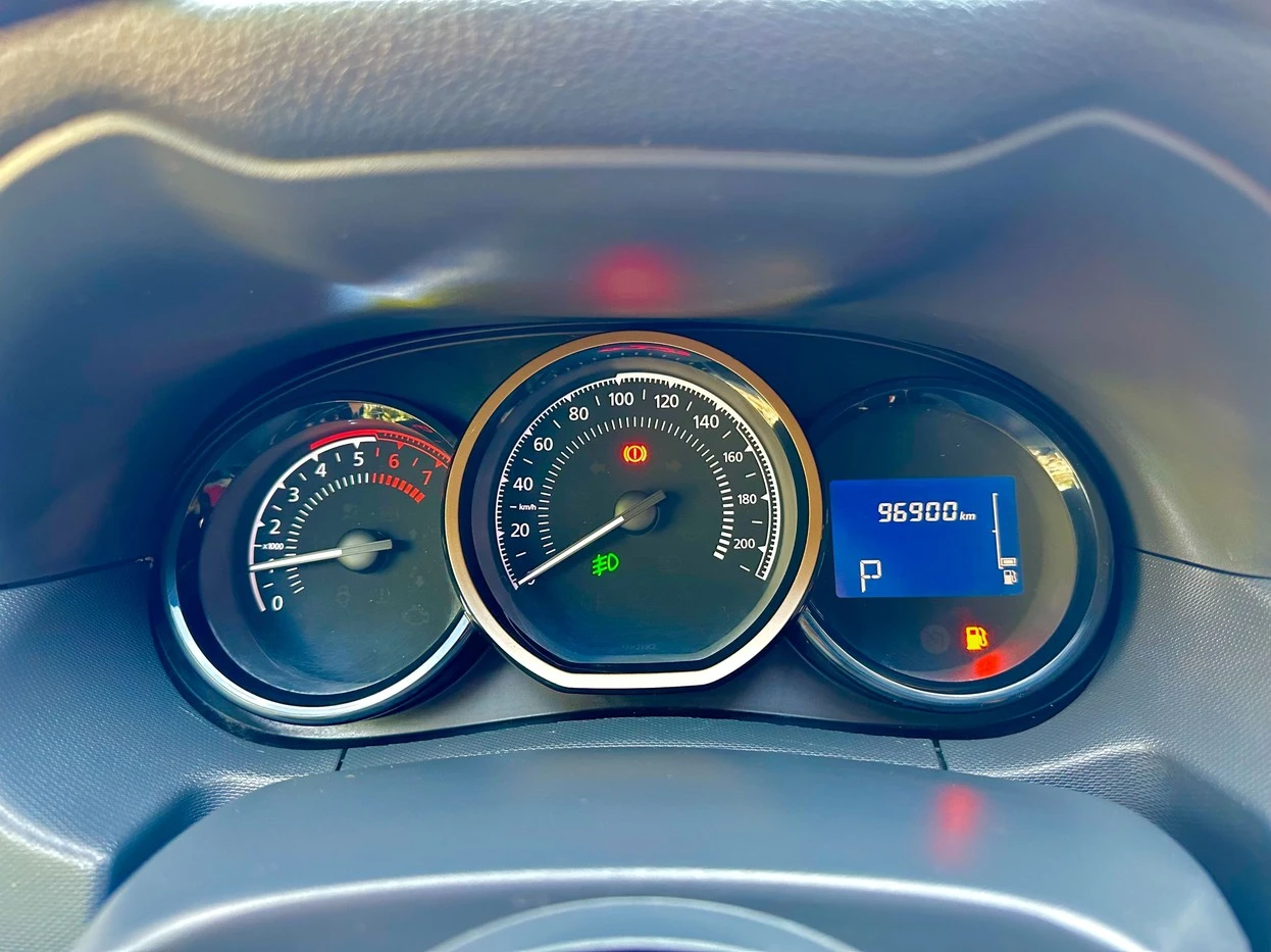 RENAULT DUSTER