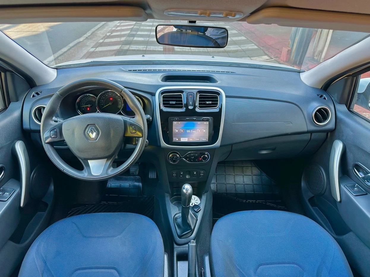 RENAULT SANDERO