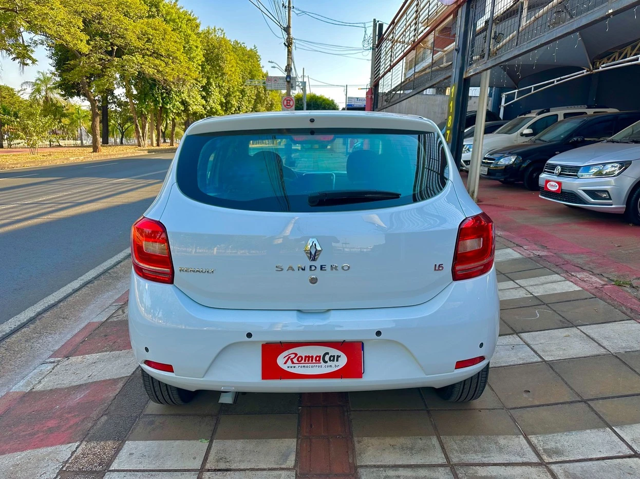 RENAULT SANDERO