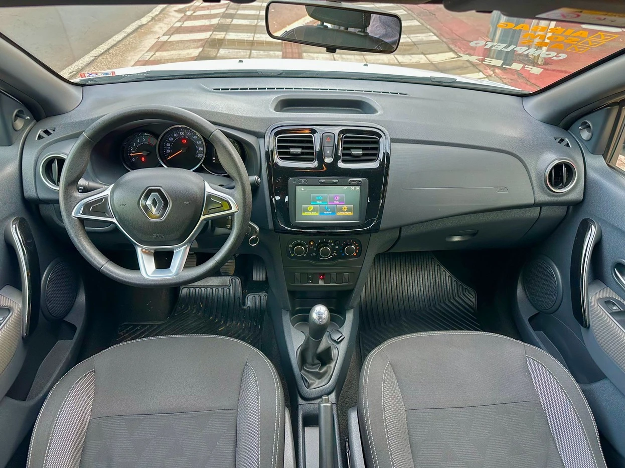 RENAULT LOGAN