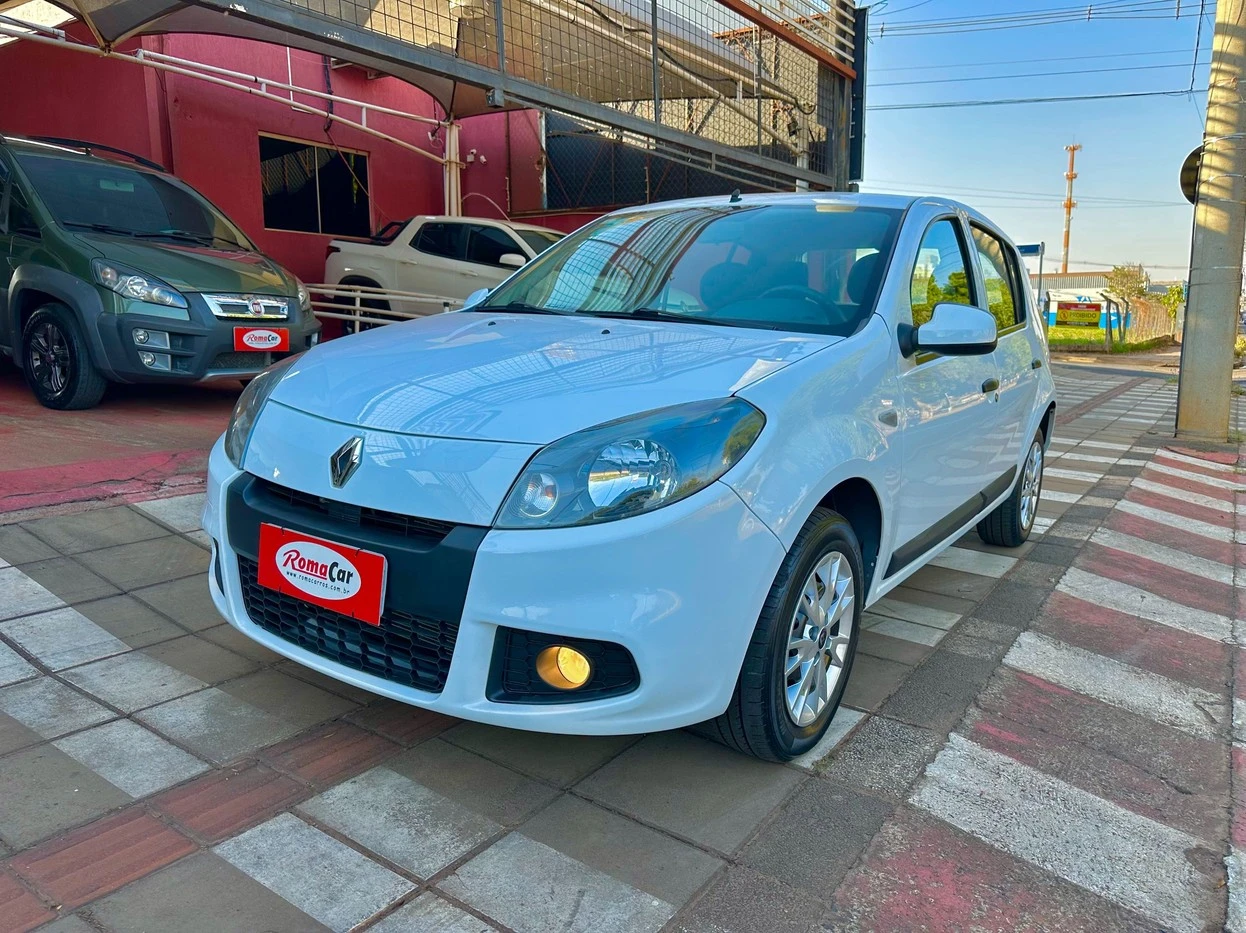 RENAULT SANDERO