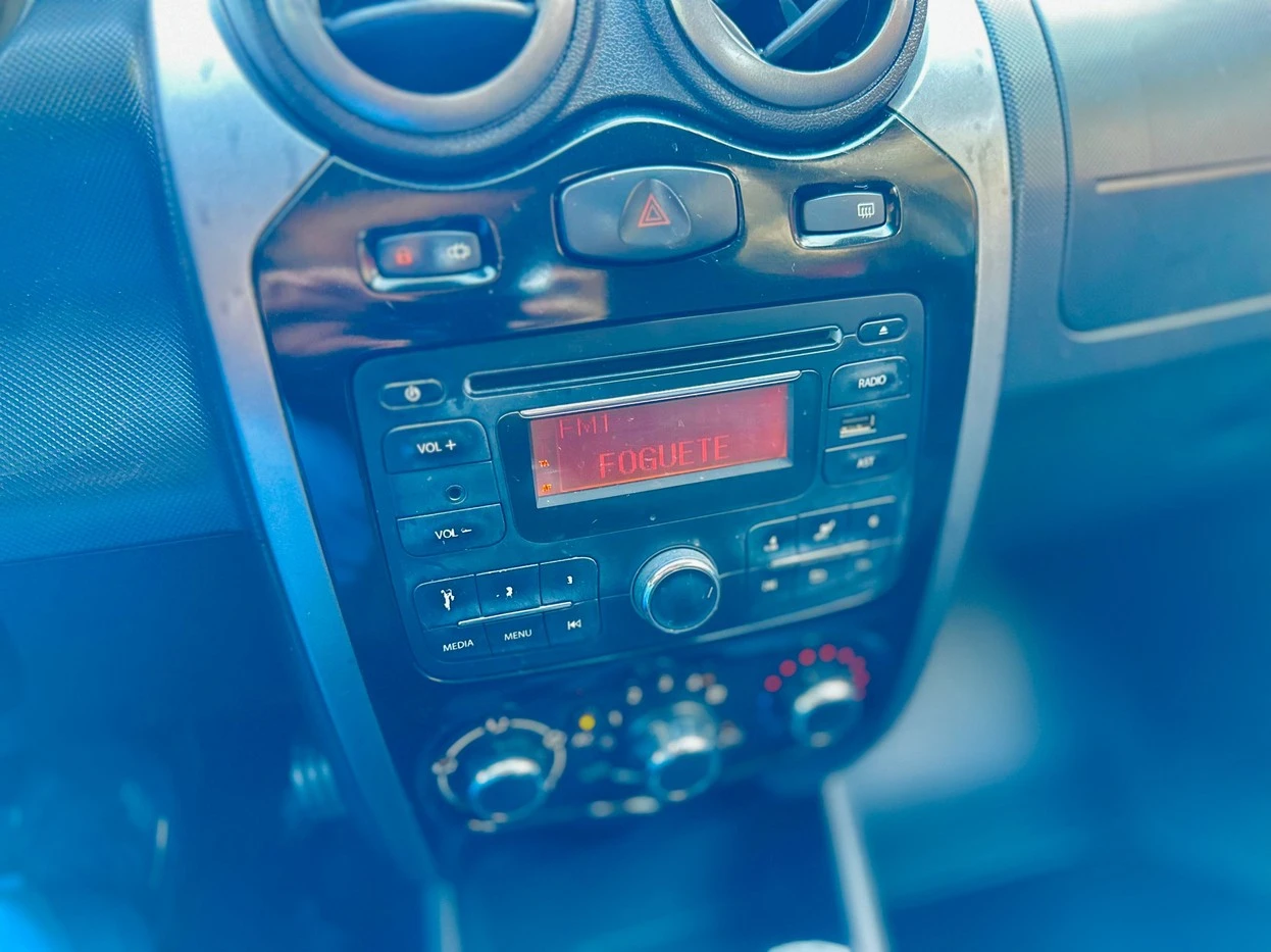 RENAULT SANDERO