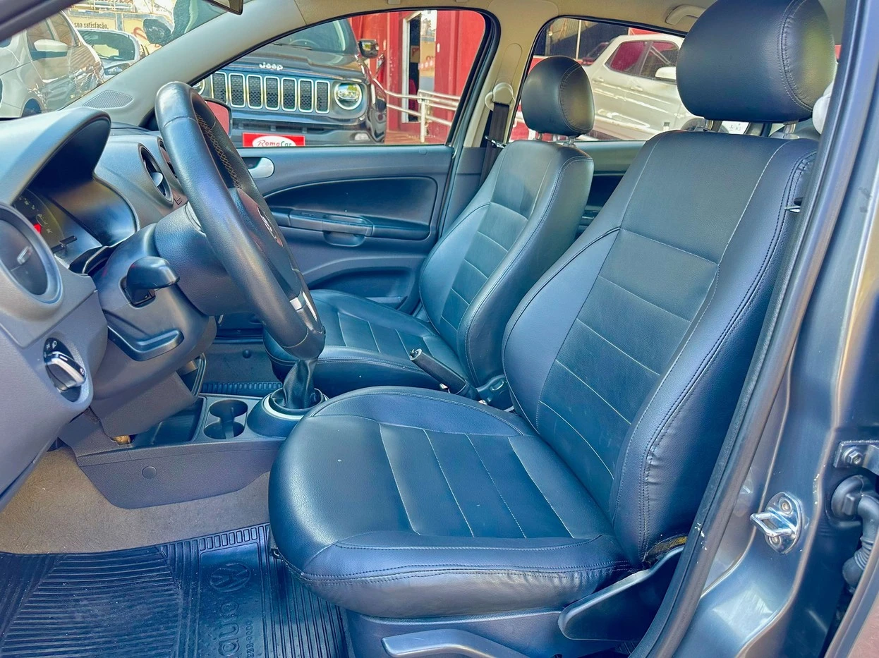 VOLKSWAGEN VOYAGE