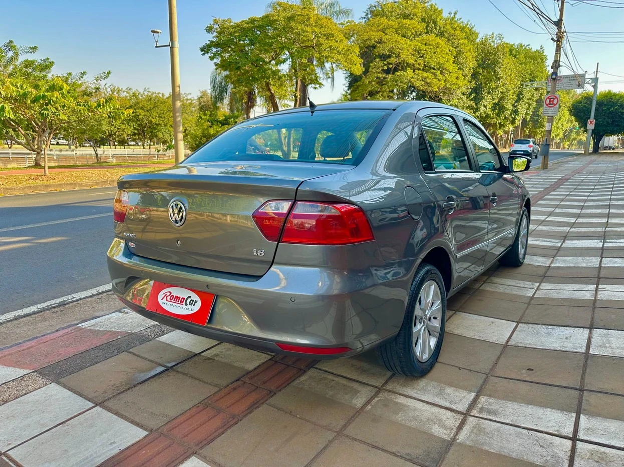 VOLKSWAGEN VOYAGE