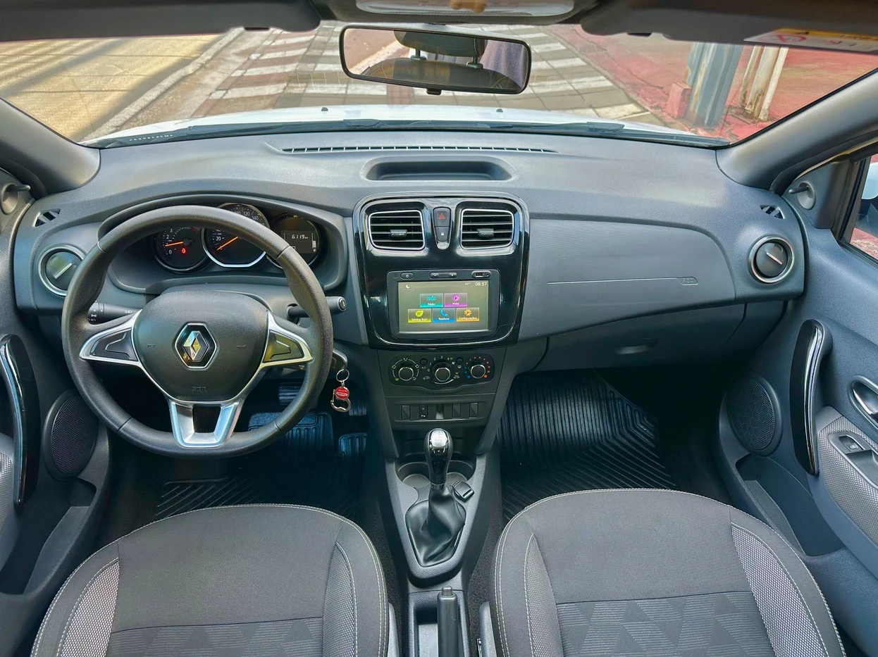 RENAULT LOGAN