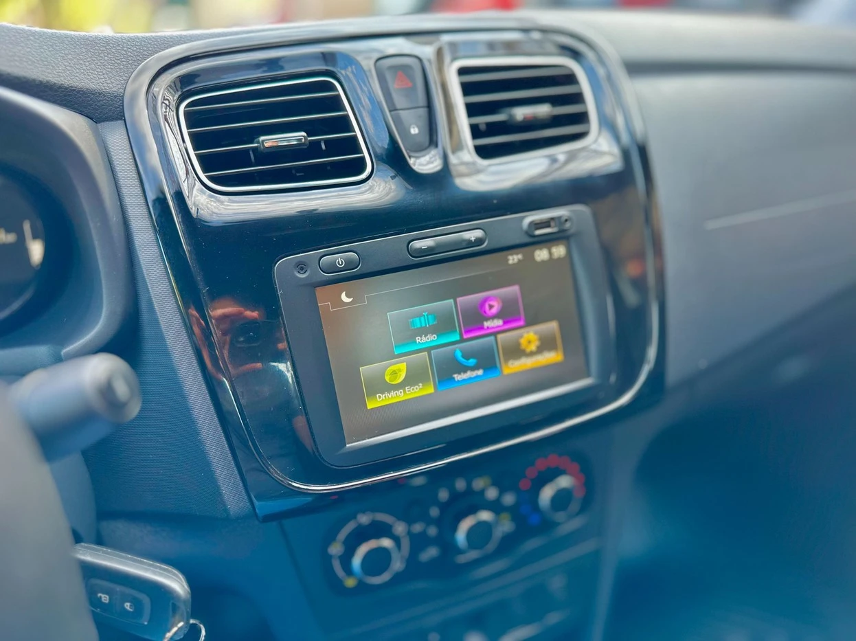 RENAULT LOGAN
