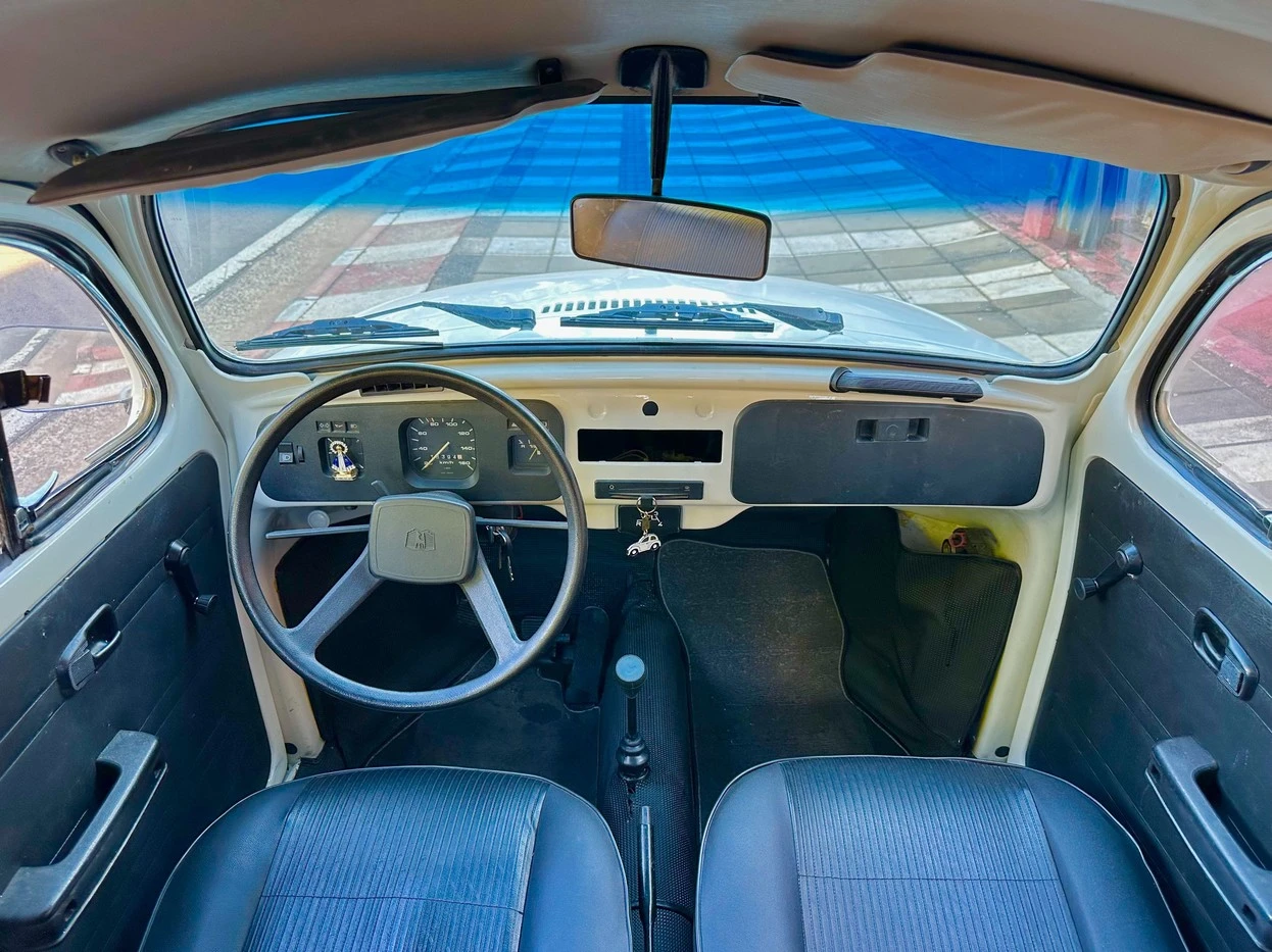 VOLKSWAGEN FUSCA