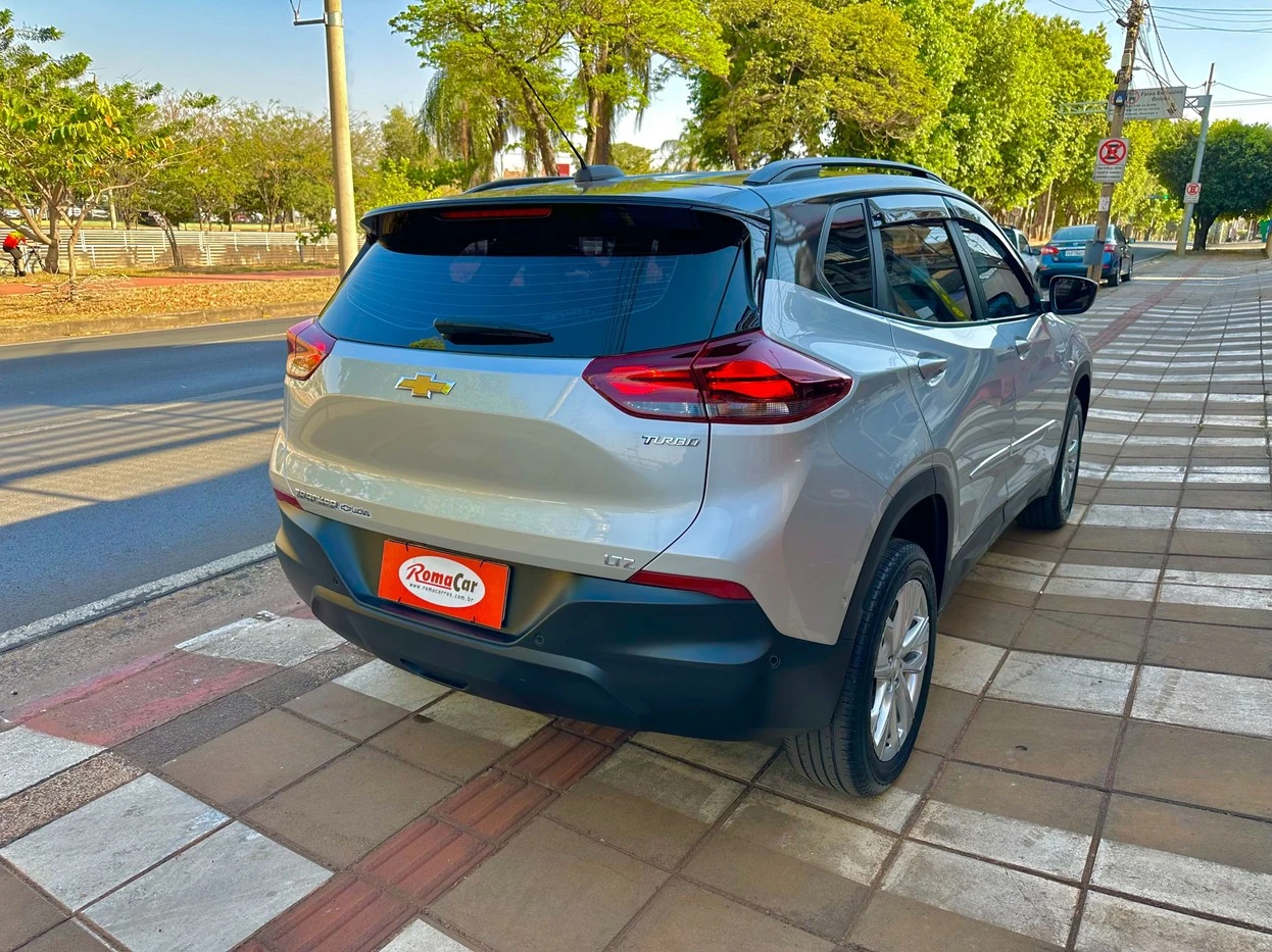 CHEVROLET TRACKER