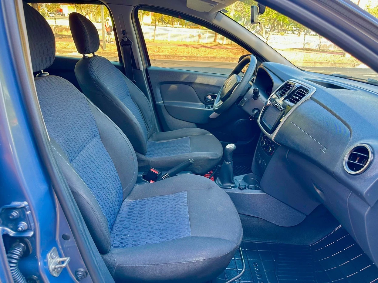 RENAULT SANDERO