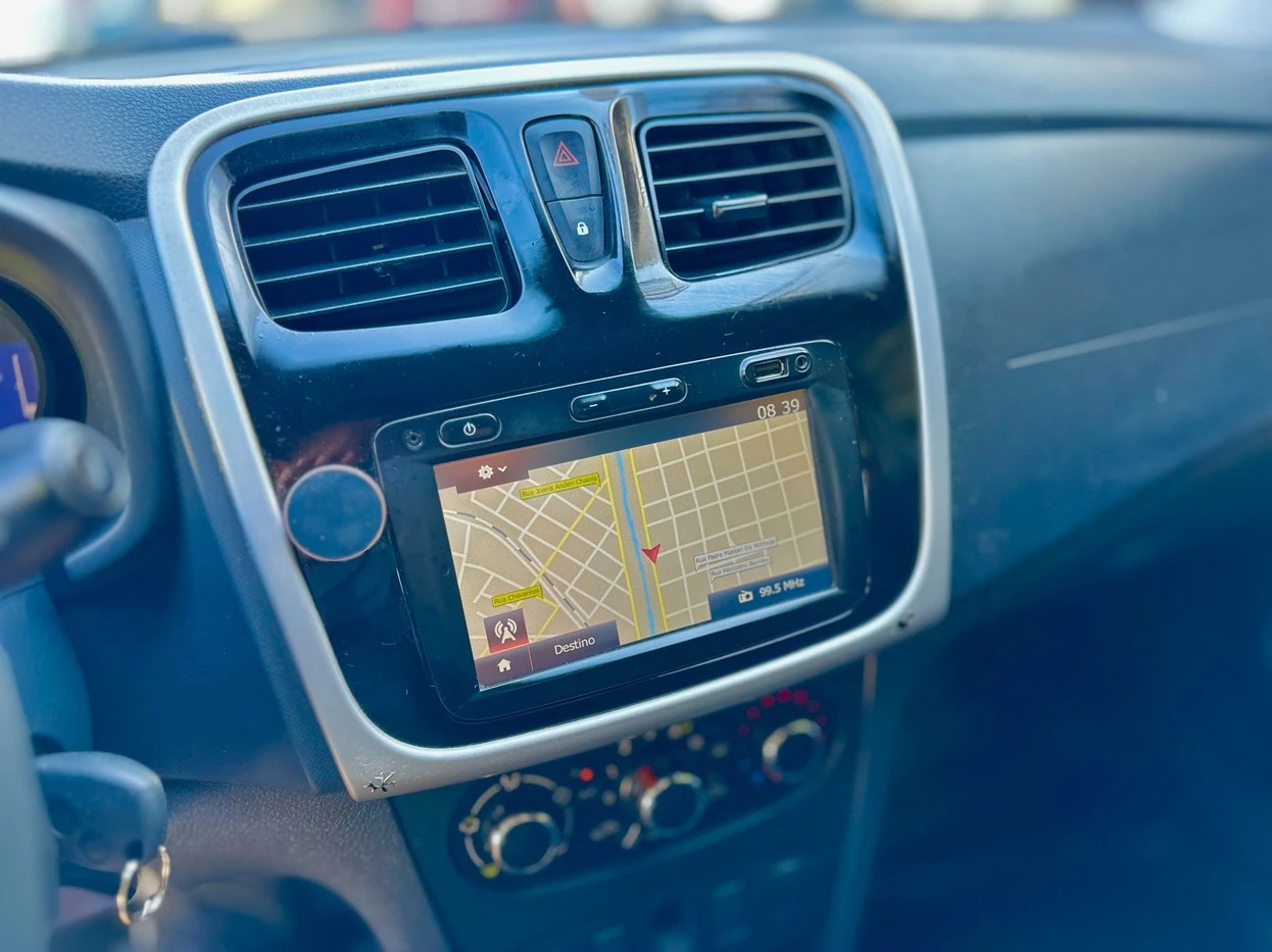 RENAULT SANDERO